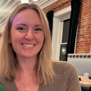 Meet your Posher, Gwen